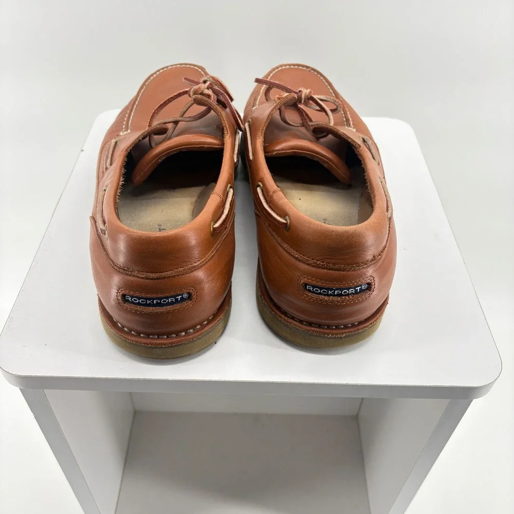 Rockport leather boat